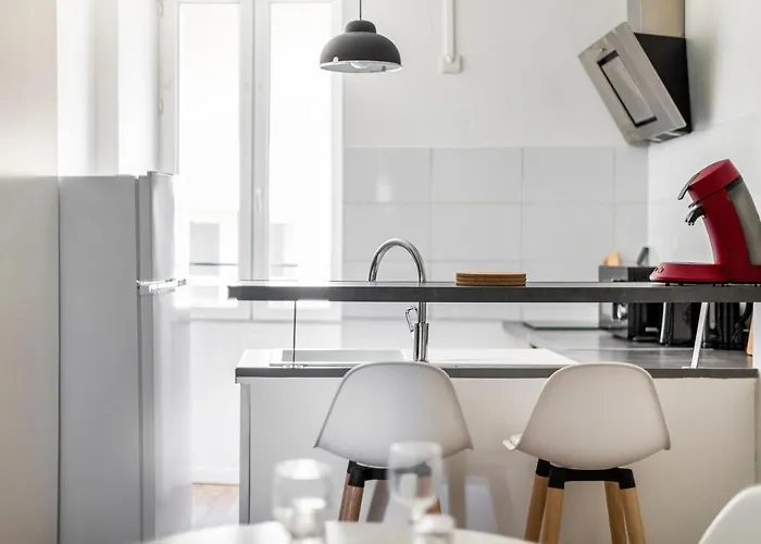 Whitehorse 2 Cahorscitystay Cahors